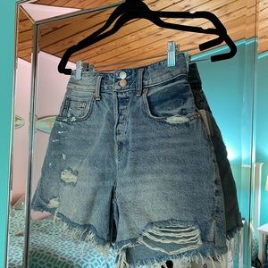 Size 25 denim shorts free people never worn with tags